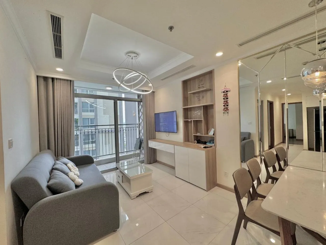 2Beds 2Baths Modern Design Vinhomes Central Park Ho Chi Minh City Apartment